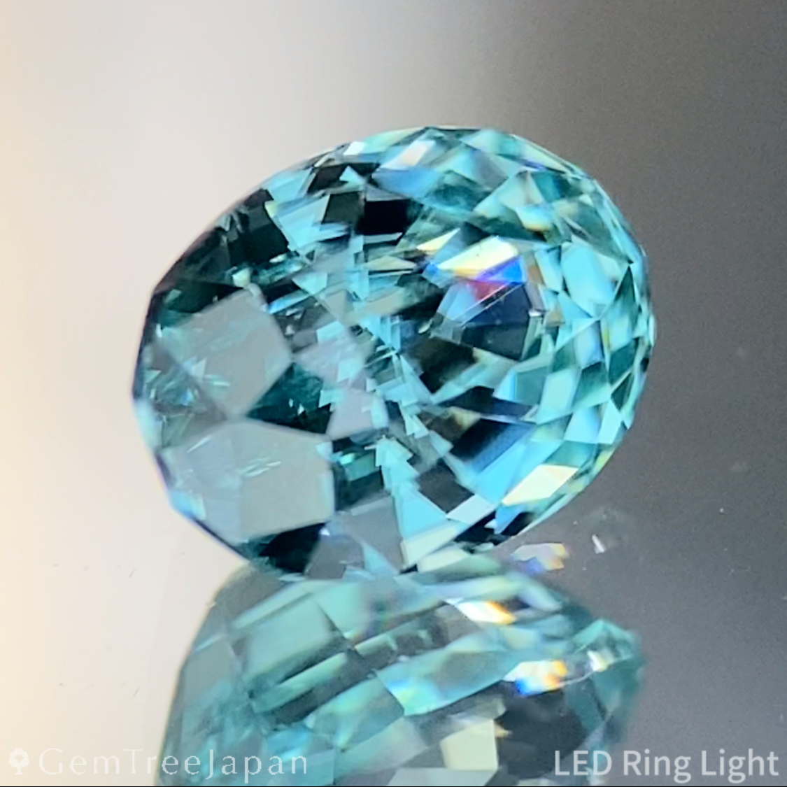 UV Tenebresent Zircon 1.562ct / Cambodia