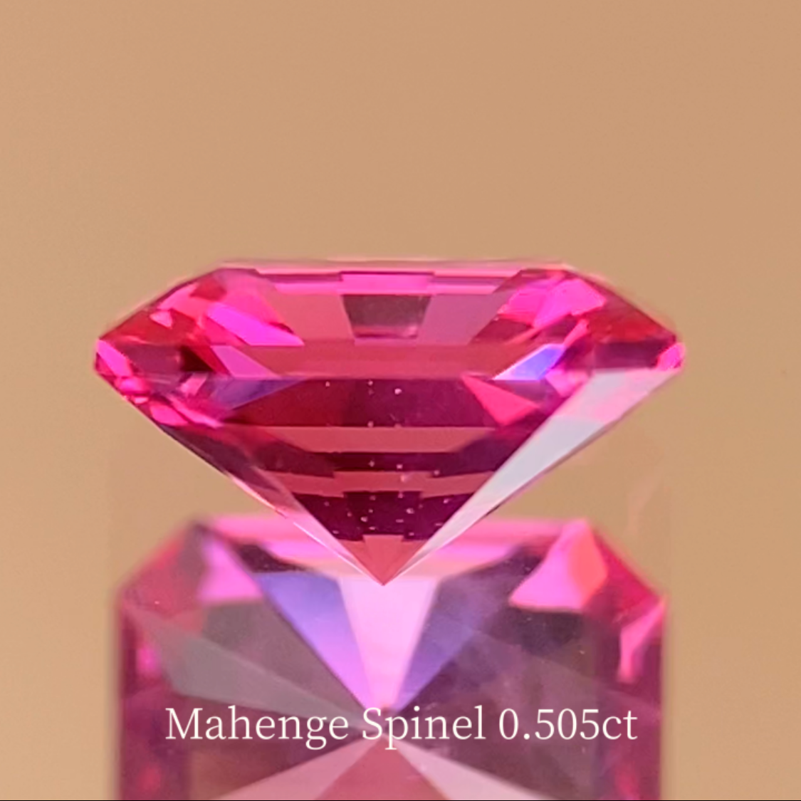 Neon Pink Spinel 0.505ct / Tanzania