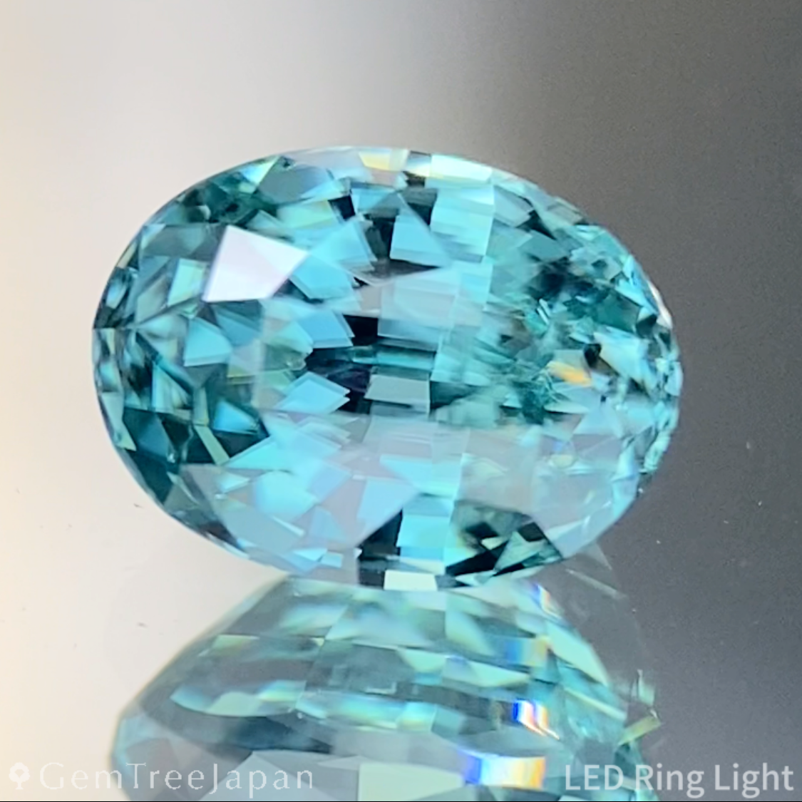 UV Tenebresent Zircon 1.562ct / Cambodia