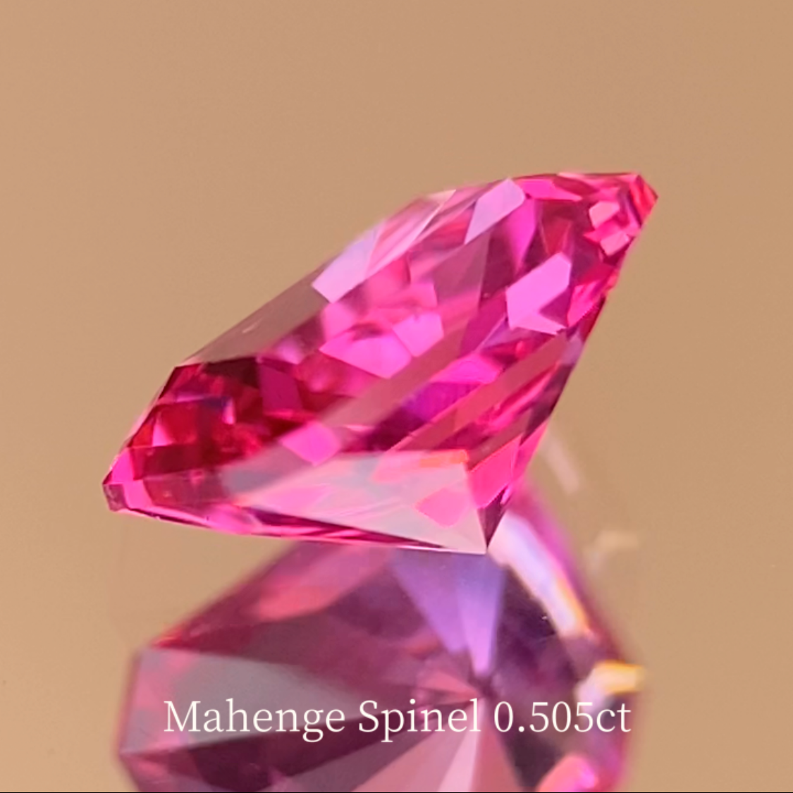 Neon Pink Spinel 0.505ct / Tanzania