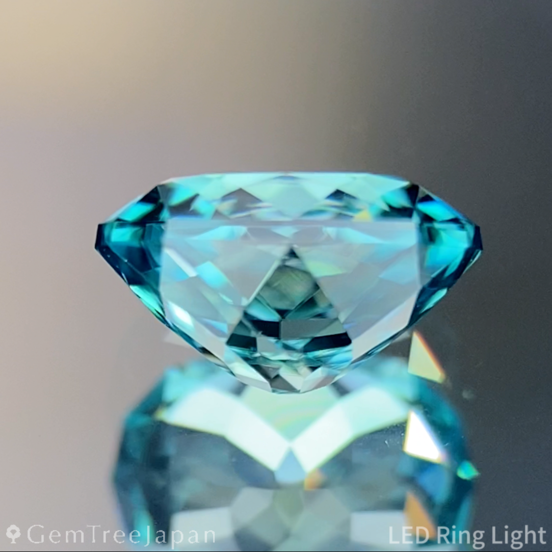 UV Tenebresent Zircon 1.183ct / Cambodia