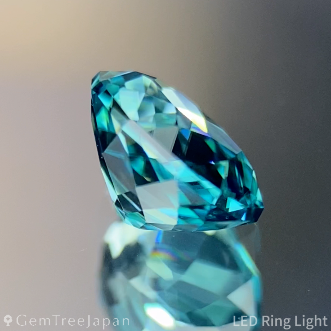 UV Tenebresent Zircon 1.183ct / Cambodia