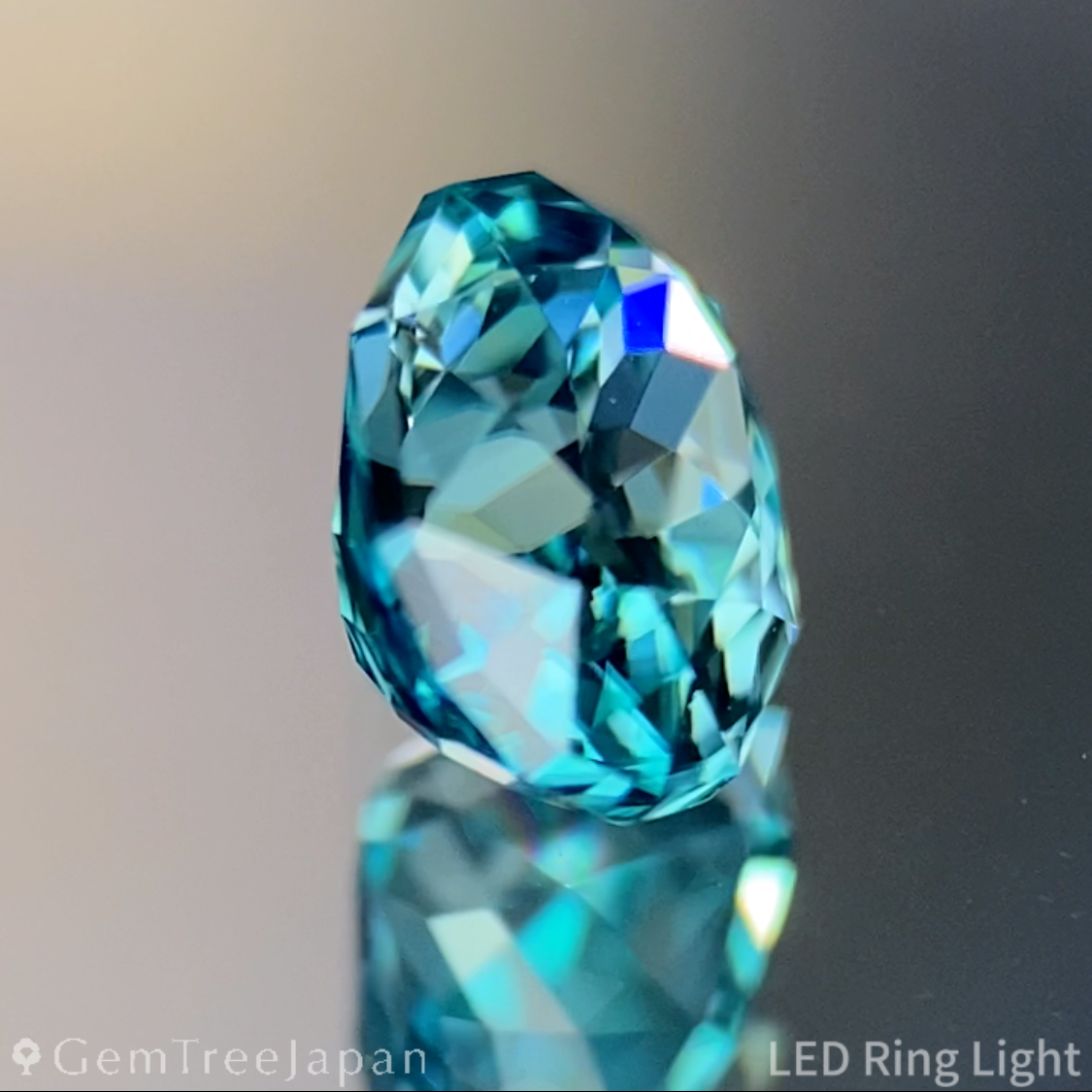 UV Tenebresent Zircon 1.183ct / Cambodia