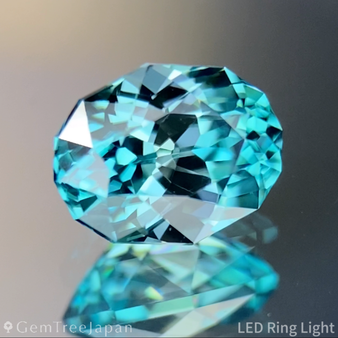 UV Tenebresent Zircon 1.183ct / Cambodia