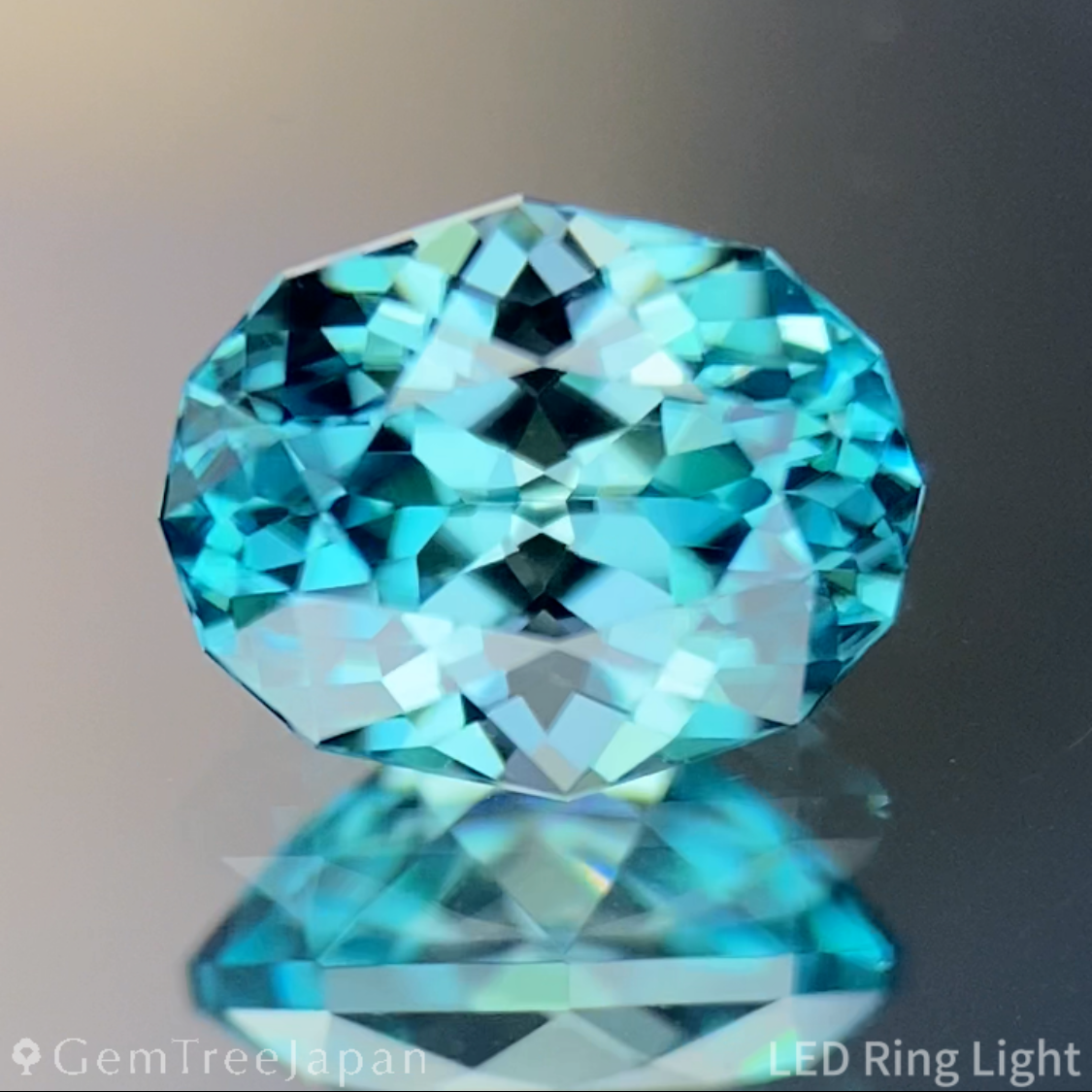 UV Tenebresent Zircon 1.183ct / Cambodia