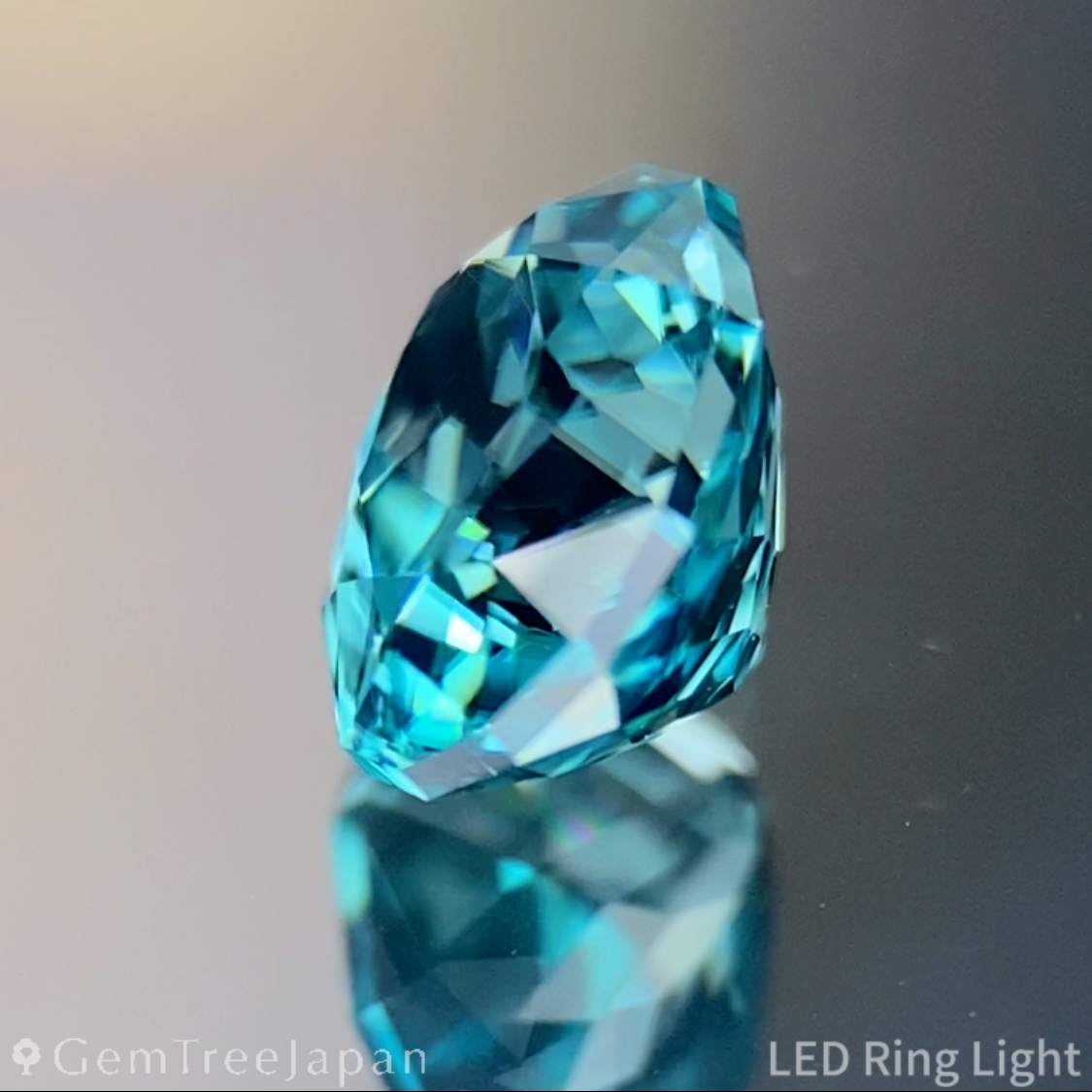 UV Tenebresent Zircon 1.183ct / Cambodia