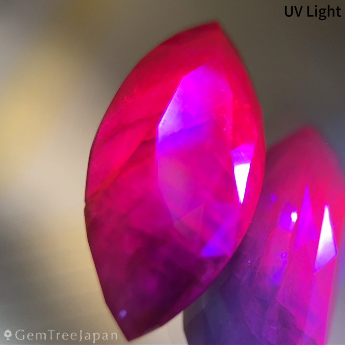 【20万円以上のお買物で無料に】Un-Heat Parti-Color Corundum 9.275ct / Ruby & Sapphire / Vietnam