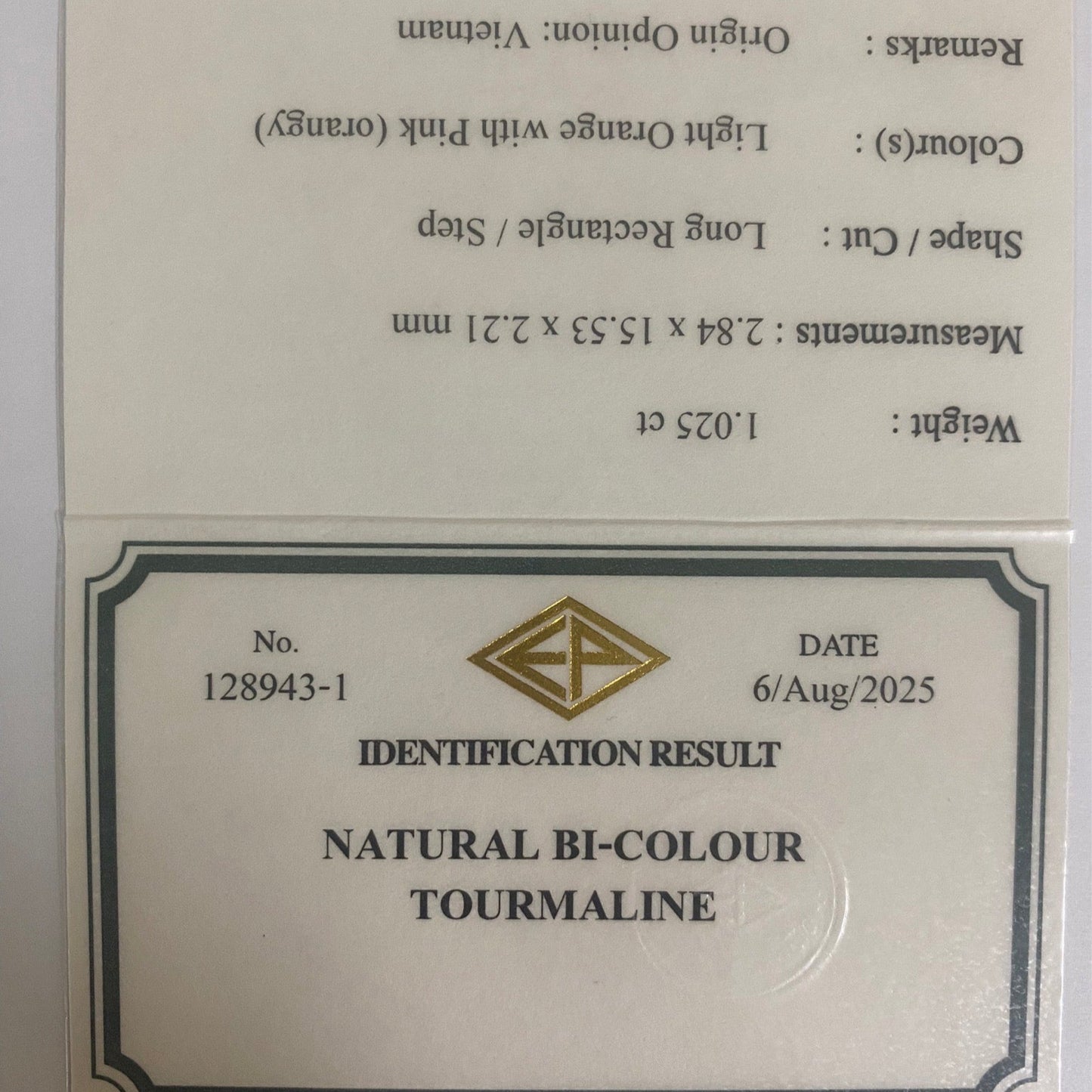 Bi-Color Tourmaline 1.025ct / Vietnam