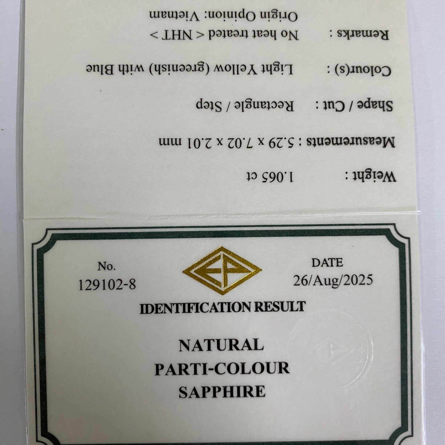 Un-Heat Parti-Color Sapphire 1.065ct / Vietnam
