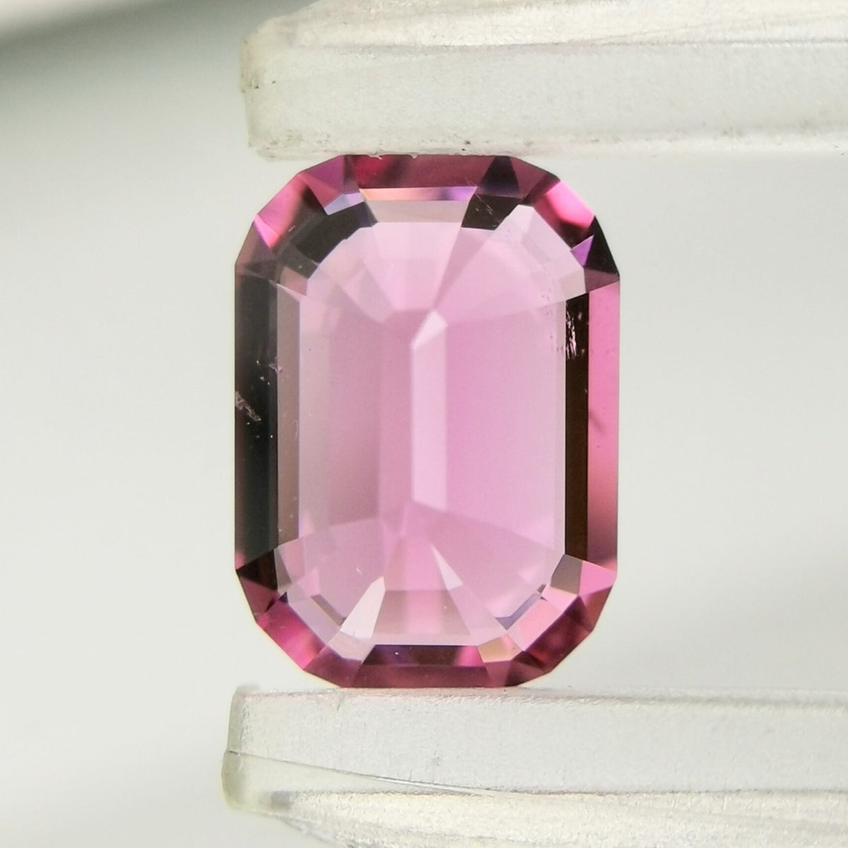 Tourmaline 0.69ct / Brazil