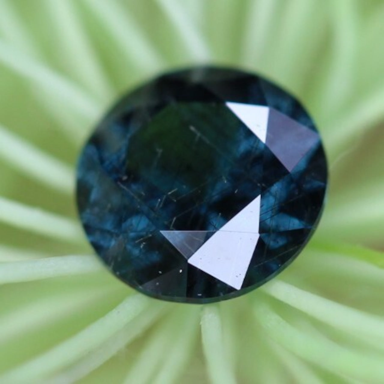 Bekily Color Change Garnet 0.371ct.