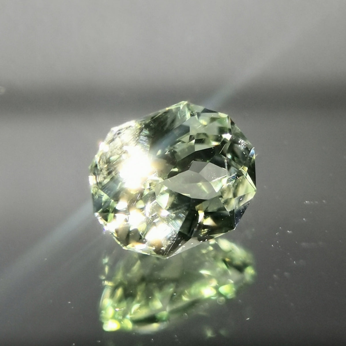 【Trial】Chrysoberyl 0.423ct / Sri Lanka