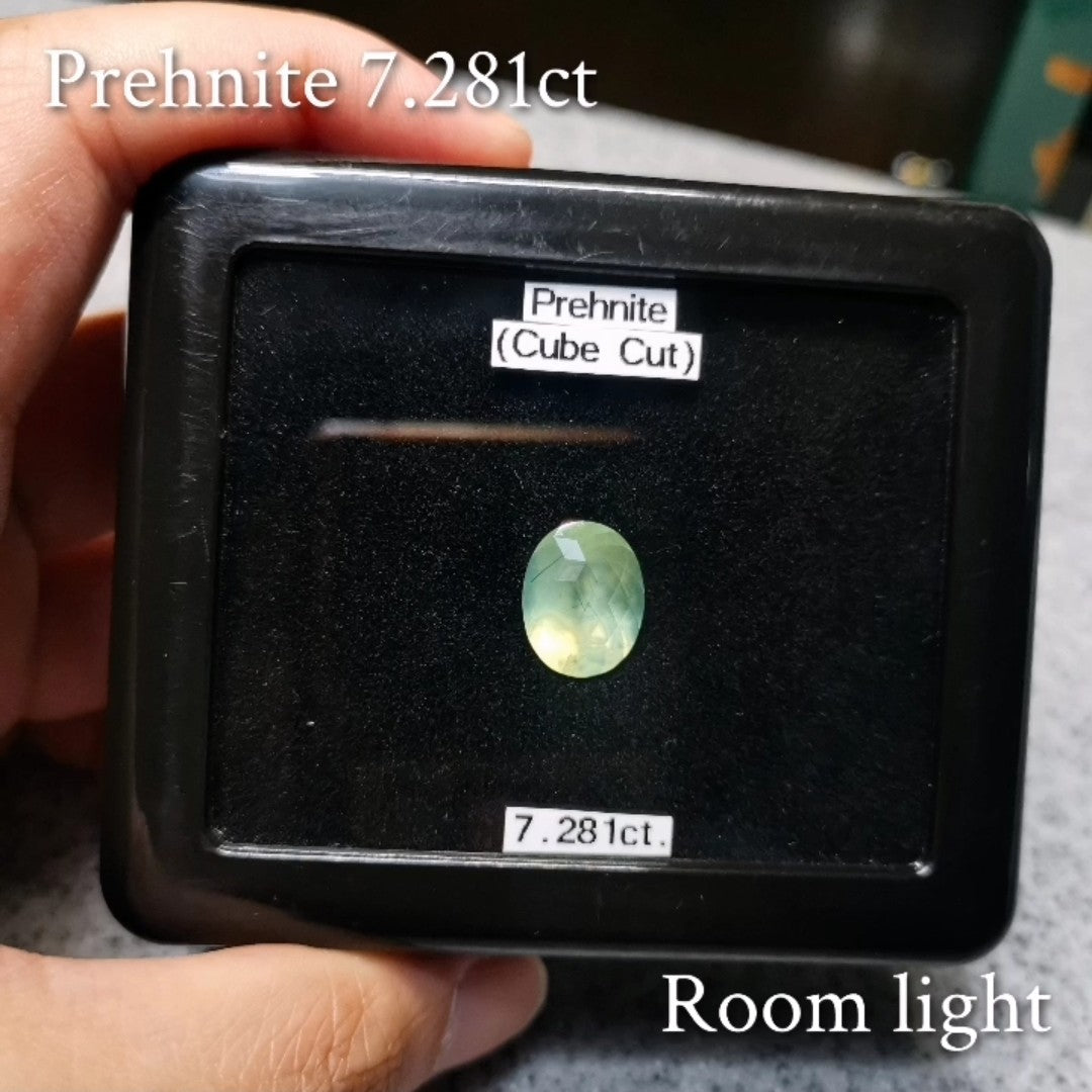Prehnite 7.281ct / Australia