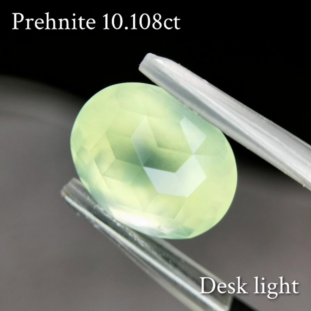 Prehnite 10.108ct / Australia