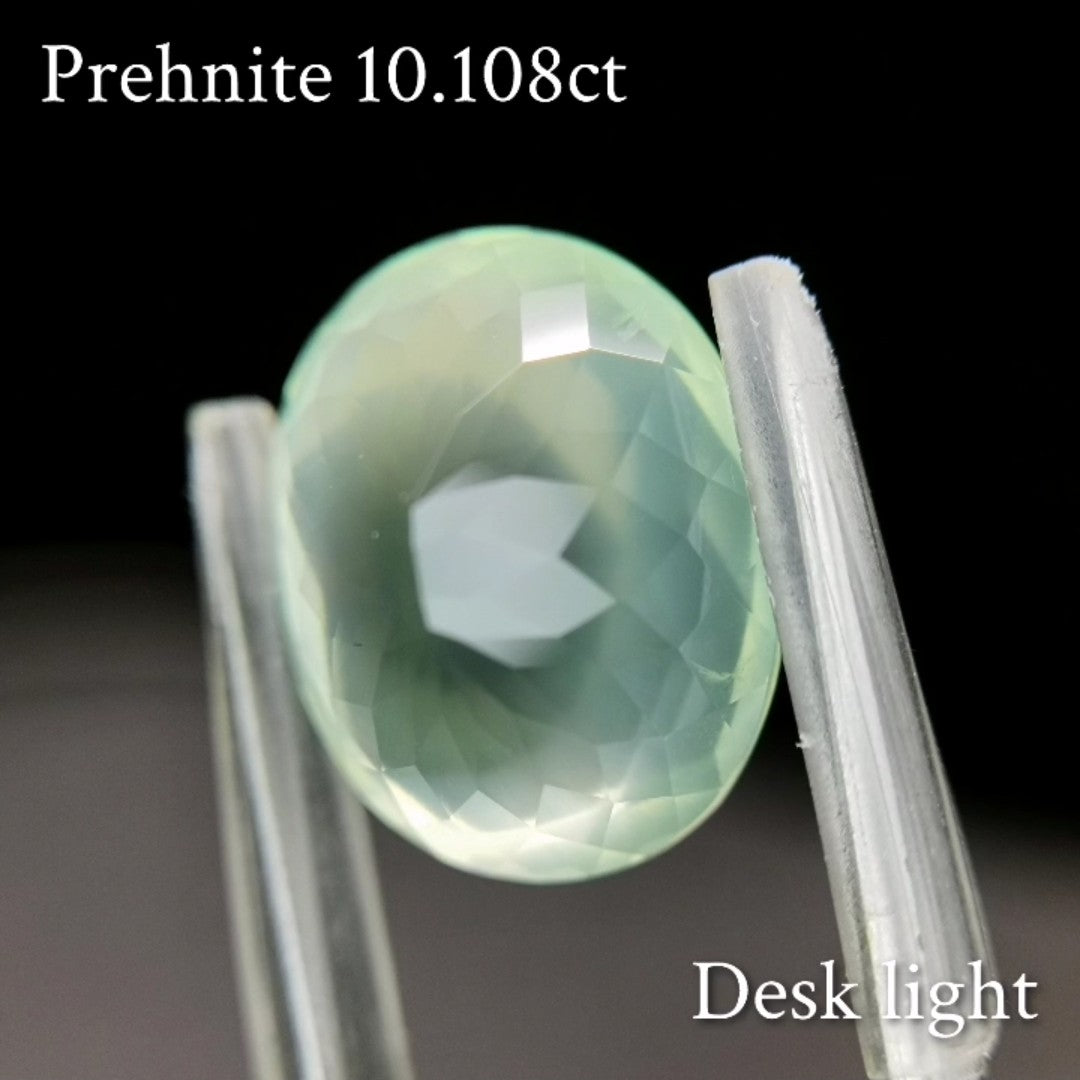 Prehnite 10.108ct / Australia
