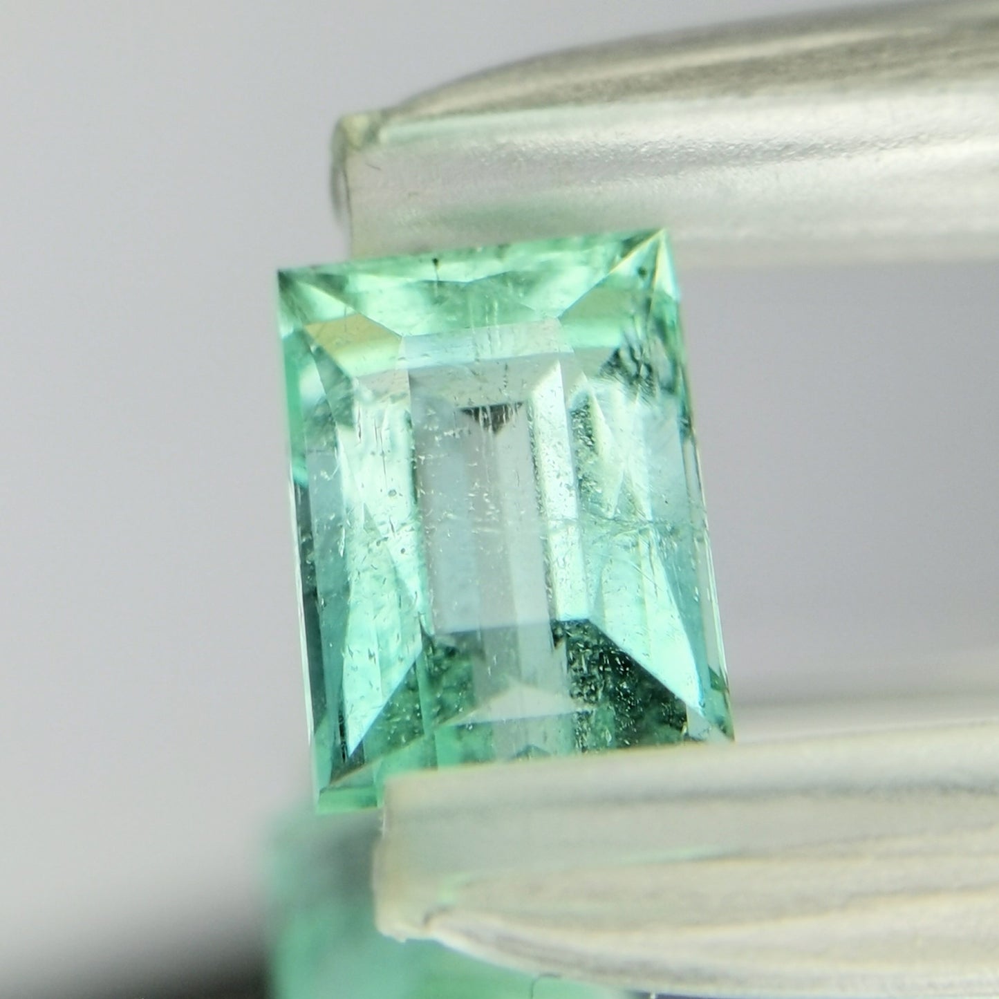 Green Beryl 0.72ct / Nigeria