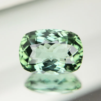 Green Tourmaline 2.217ct / Brazil