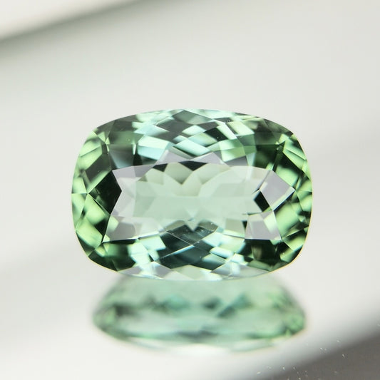 Green Tourmaline 2.217ct / Brazil