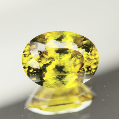 【Trial】Sphene 0.774ct / Madagascar