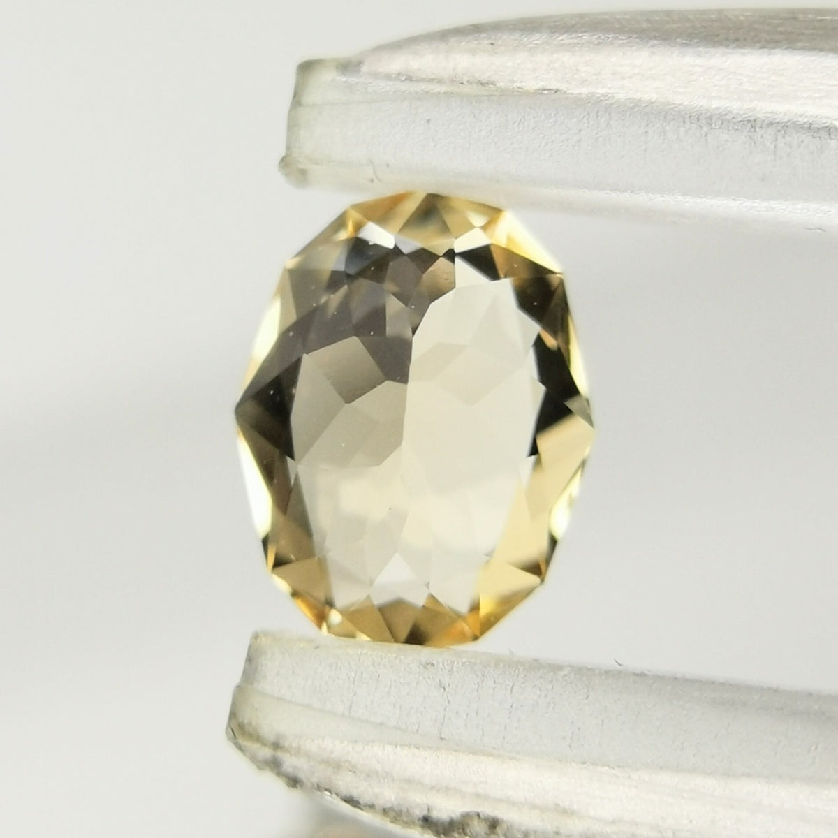 【Trial】Imperial Topaz 0.46ct / Brazil