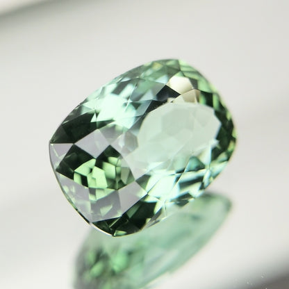 Green Tourmaline 2.217ct / Brazil