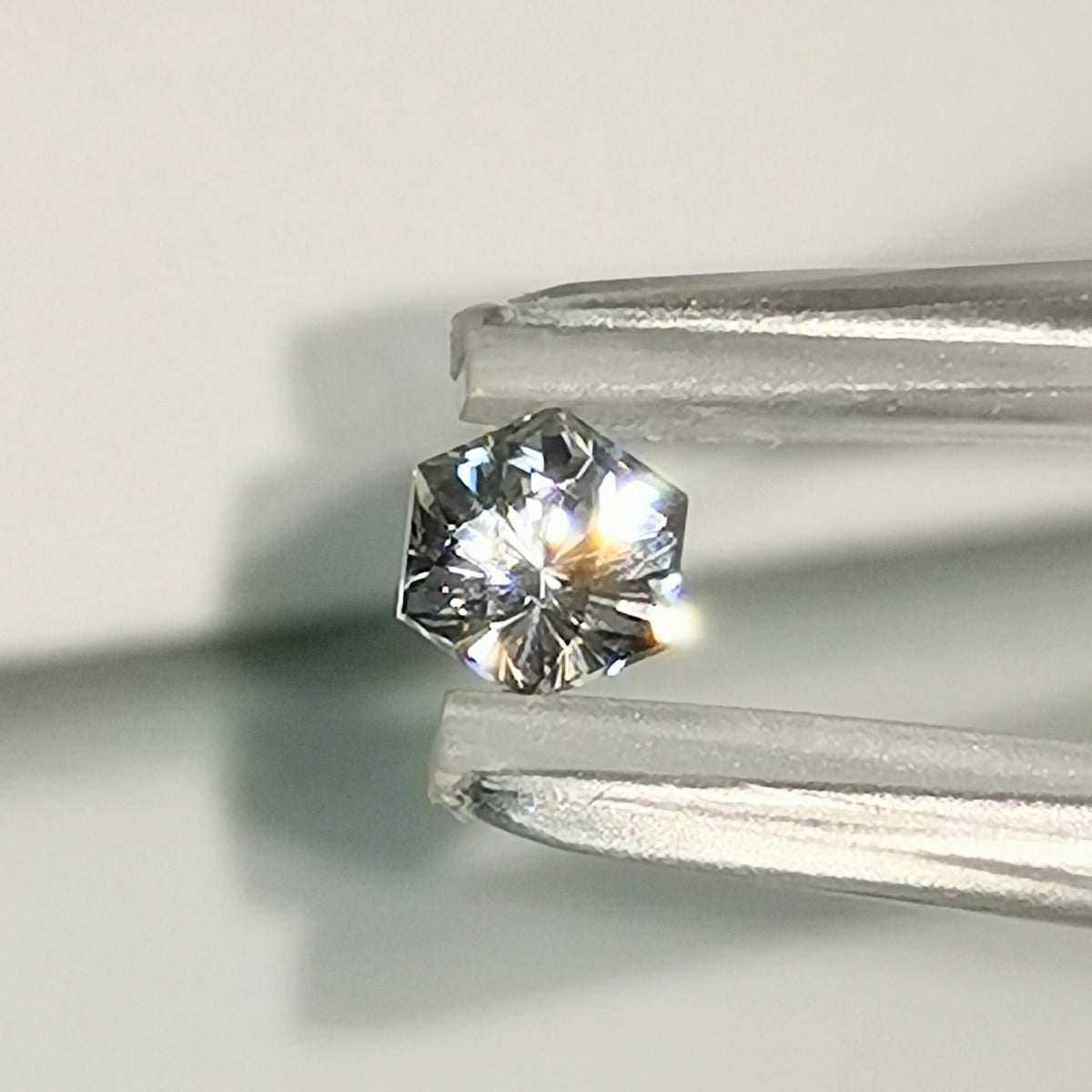 【Trial】“Snowflake” Colorless Zircon 0.38ct / Cambodia