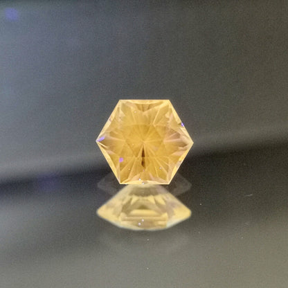 【Trial】“Snowflake” Colorless Zircon 0.39ct / Cambodia
