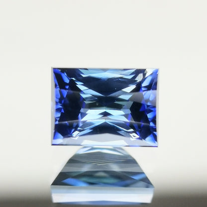 “Ayatori Cut” Un-Heat Sapphire 0.462ct / Vietnam