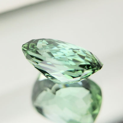 Green Tourmaline 2.217ct / Brazil