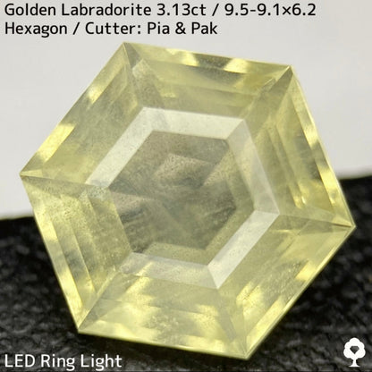 Golden Labradorite 3.13ct★A stone that seems to seal a sparkling sandstorm in a labyrinth★Includes rough stones from the same lot