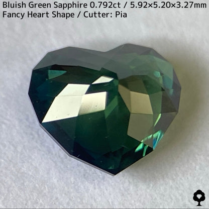 Bluish green sapphire 0.792ct ★ The deep bluish green and cute fancy heart shape are perfectly balanced