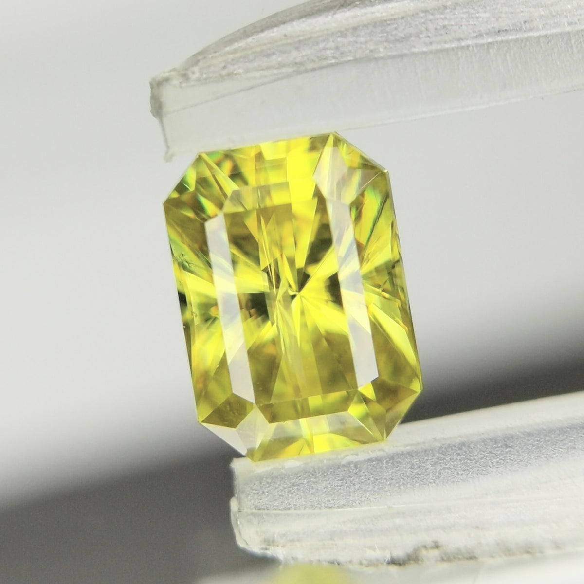 【Trial】Sphene 0.53ct / Madagascar
