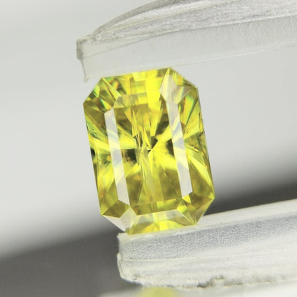 【Trial】Sphene 0.53ct / Madagascar
