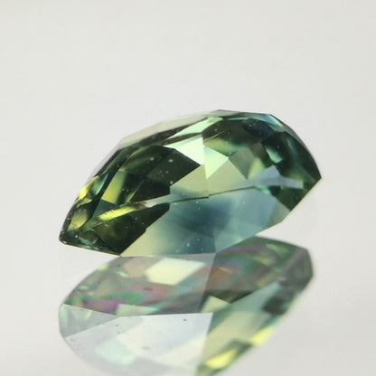 【Trial】“Chess Cut” Parti-Color Sapphire 0.444ct / Nigeria