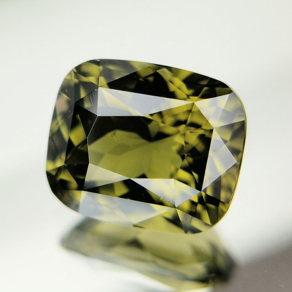 Tourmaline 2.24ct / Tanzania