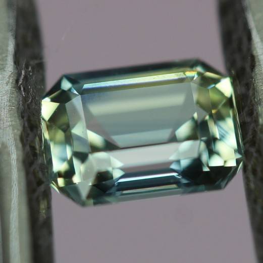 Parti-Color Sapphire 0.451ct / Kanchanaburi