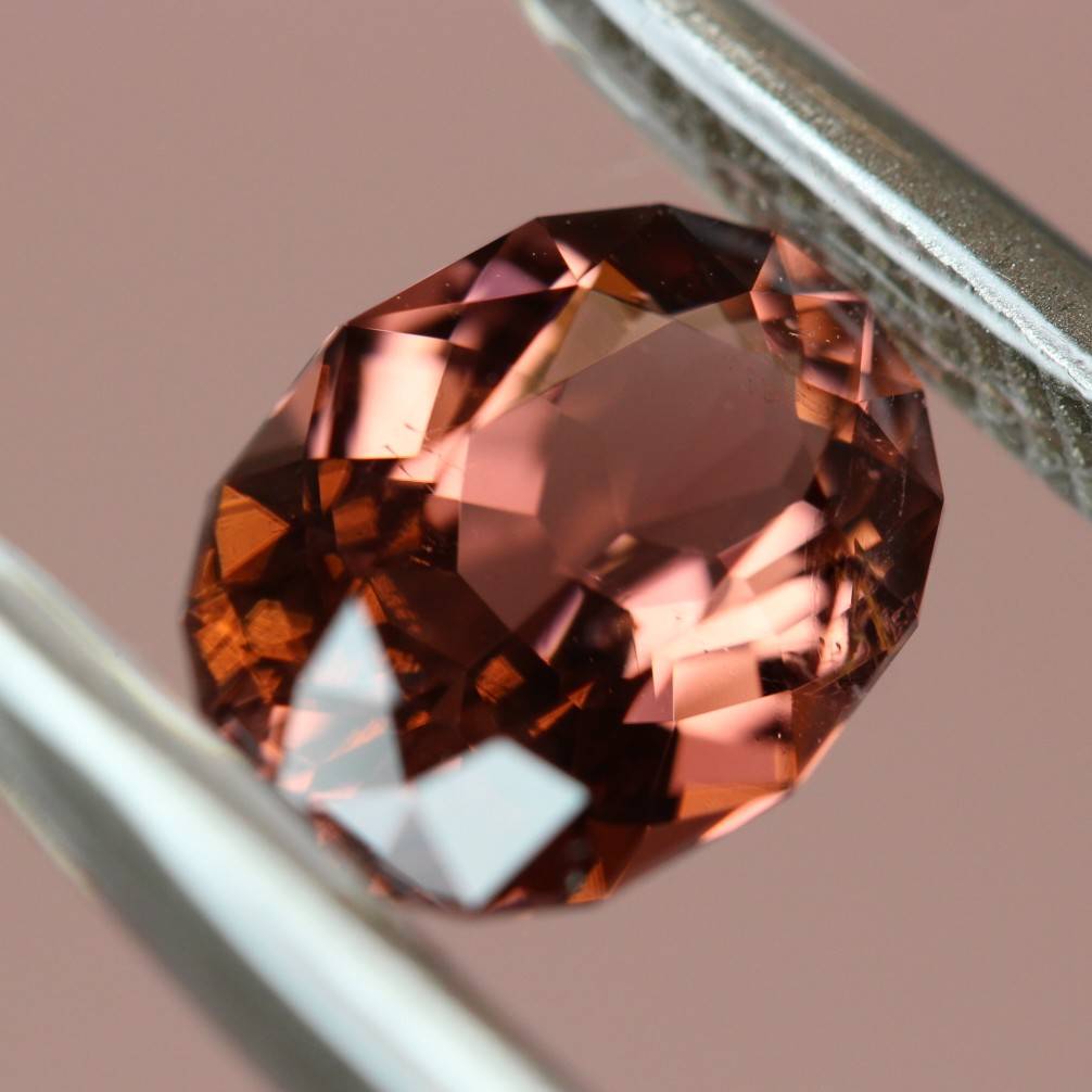 Tourmaline 1.689ct / Mozambique