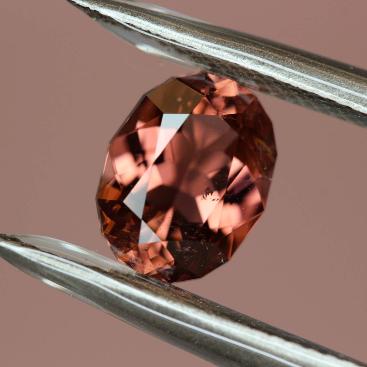 Tourmaline 1.689ct / Mozambique