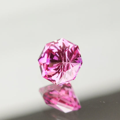 【Trial】“Purplish Pink” Un-Heat Sapphire 0.363ct / Sri Lanka