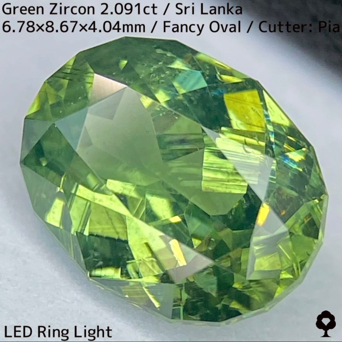 Green Zircon 2.091ct / Sri Lanka