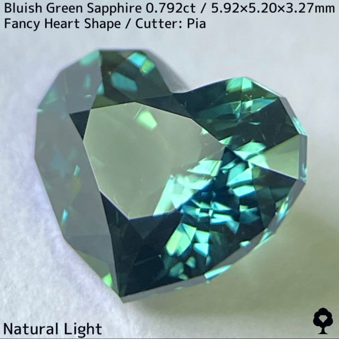 Bluish green sapphire 0.792ct ★ The deep bluish green and cute fancy heart shape are perfectly balanced