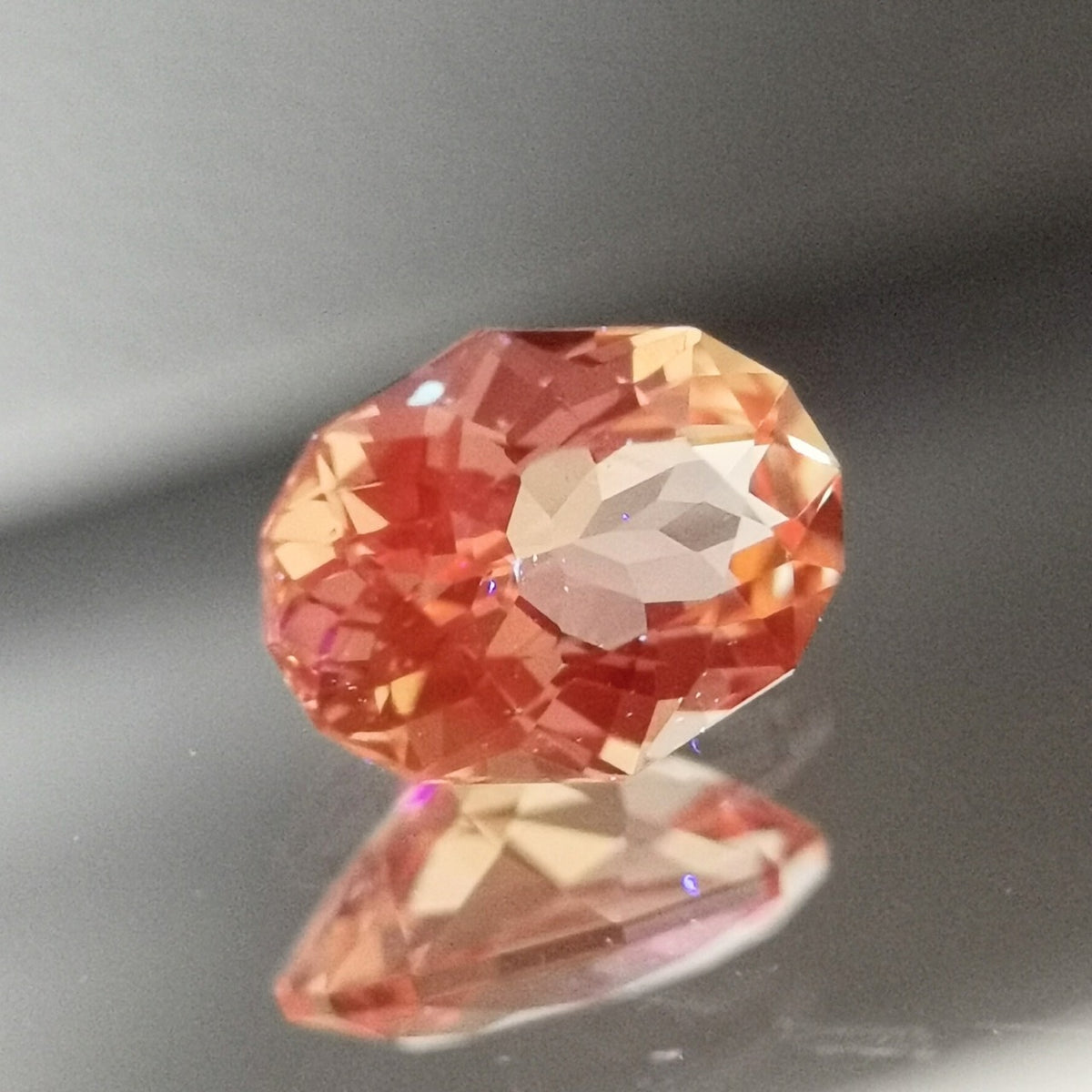 【Trial】Imperial Topaz 0.46ct / Brazil