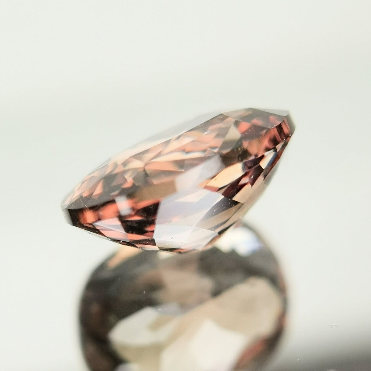 【Trial】Color Change Garnet 1.197ct / Tanzania
