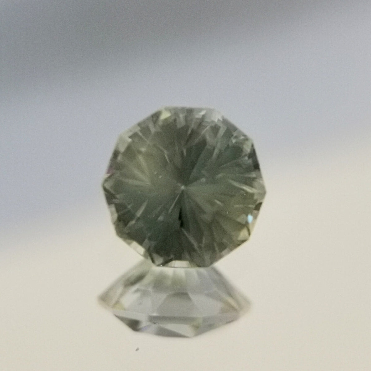【Trial】Colorless Zircon 0.46ct / Cambodia