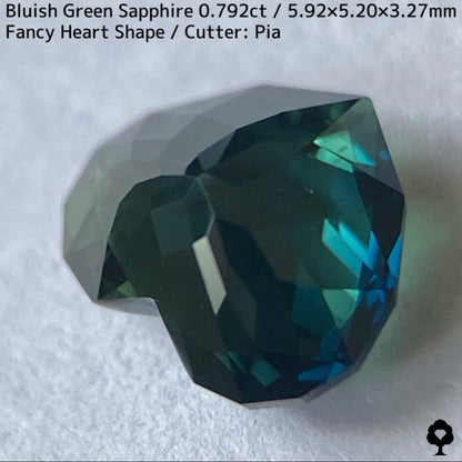 Bluish green sapphire 0.792ct ★ The deep bluish green and cute fancy heart shape are perfectly balanced