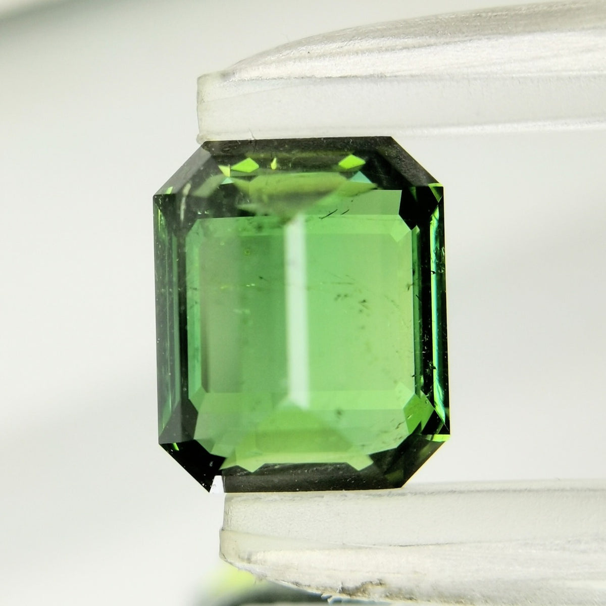 Green Tourmaline 1.661ct / Nigeria