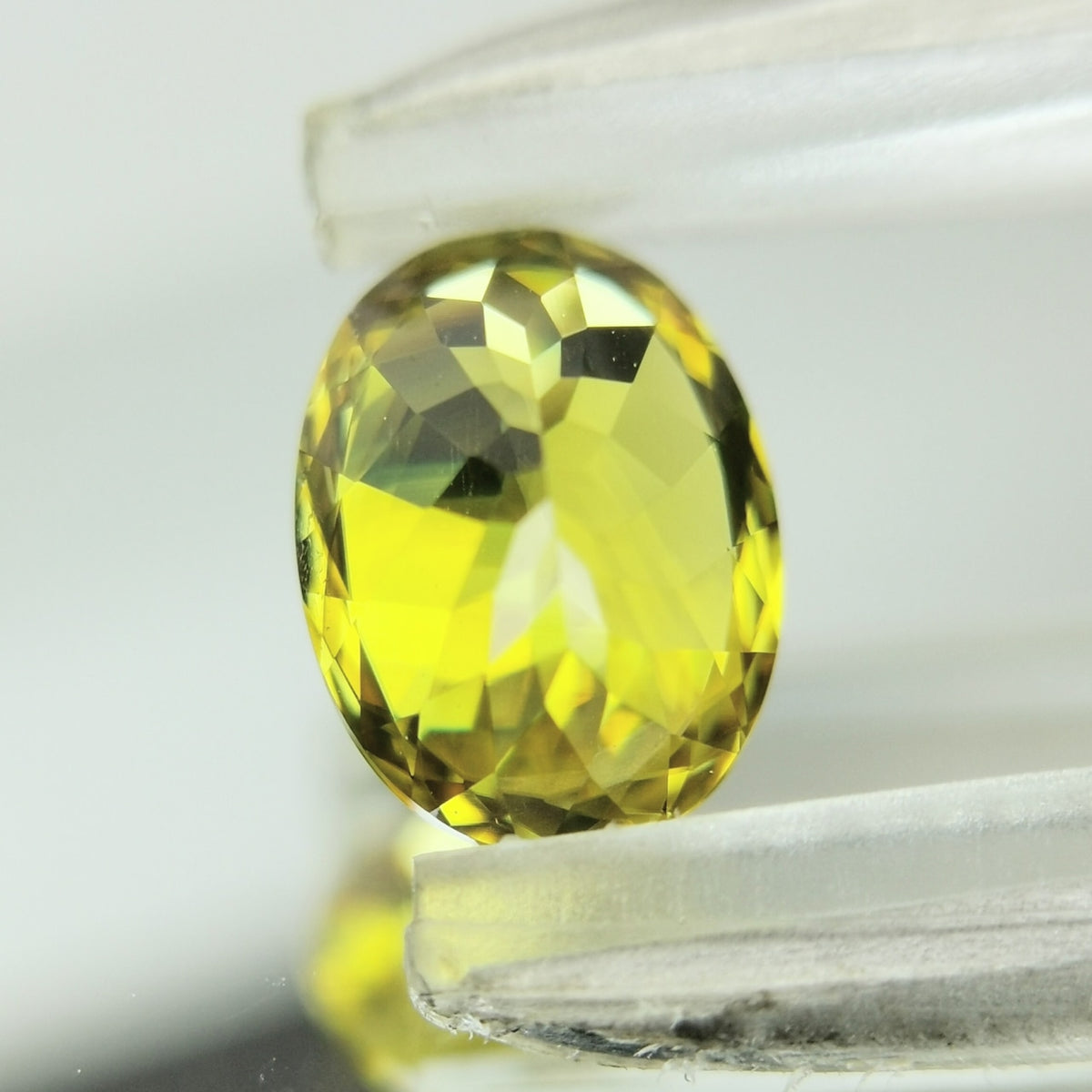 【Trial】Sphene 0.774ct / Madagascar