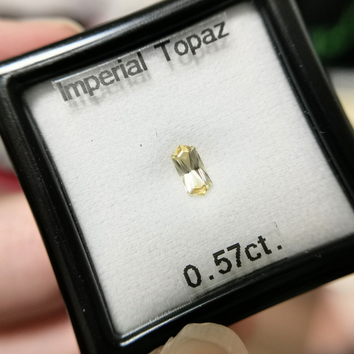 【Trial】Imperial Topaz 0.57ct / Brazil