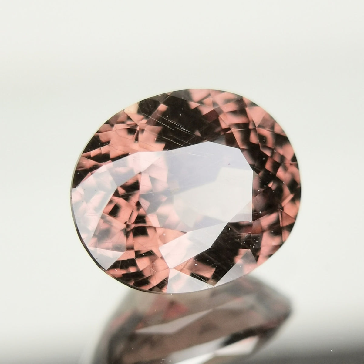 【Trial】Color Change Garnet 1.102ct / Tanzania