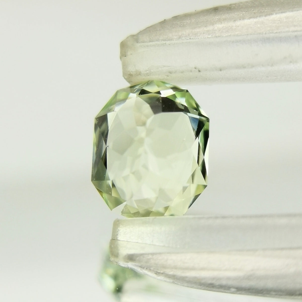 【Trial】Chrysoberyl 0.423ct / Sri Lanka
